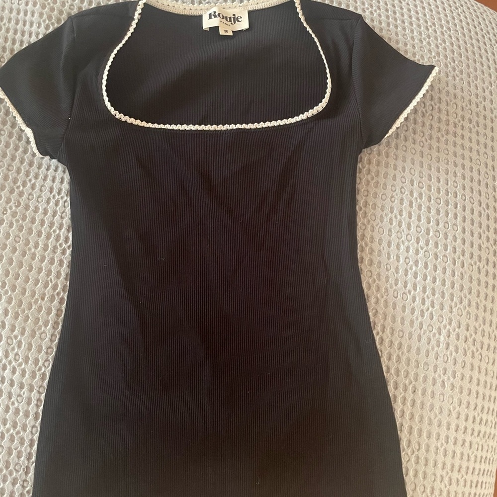 Rouje Black Top with White Trim size 36